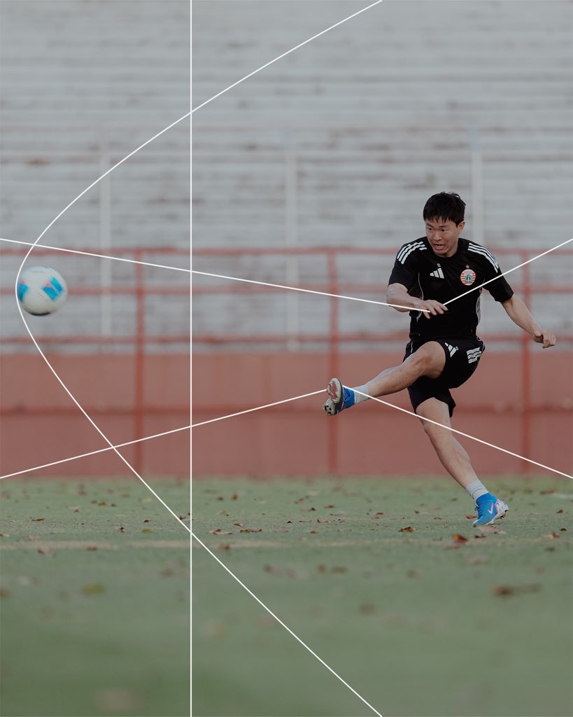 Persija_Jkt's tweet photo. Through The Line. 🔴

#PialaPresidenElite2026 #Persija https://t.co/dJTwtgctHw