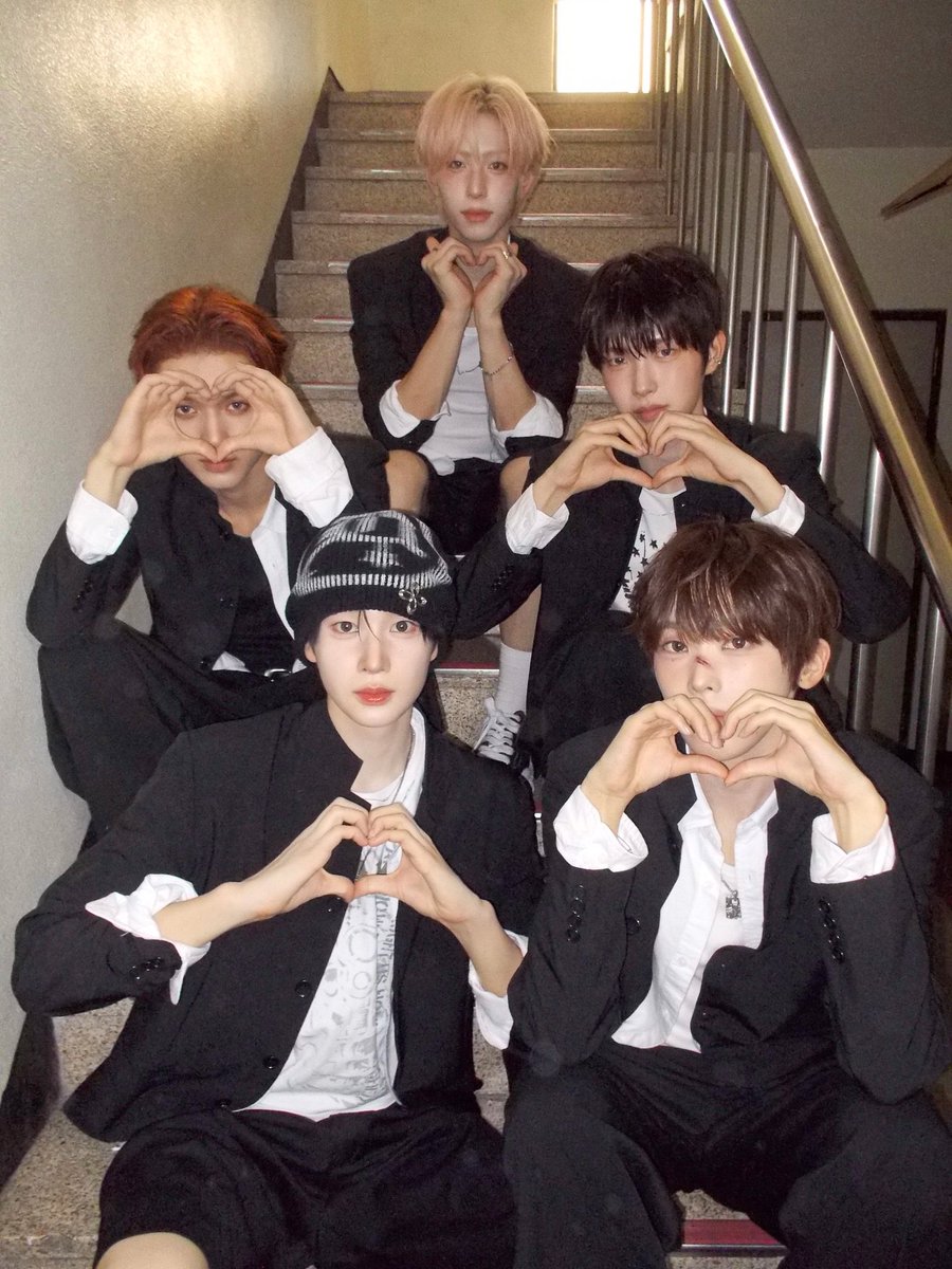 hadduu_'s tweet photo. 08즈조아♥♥ https://t.co/o7KJ7elL7Z