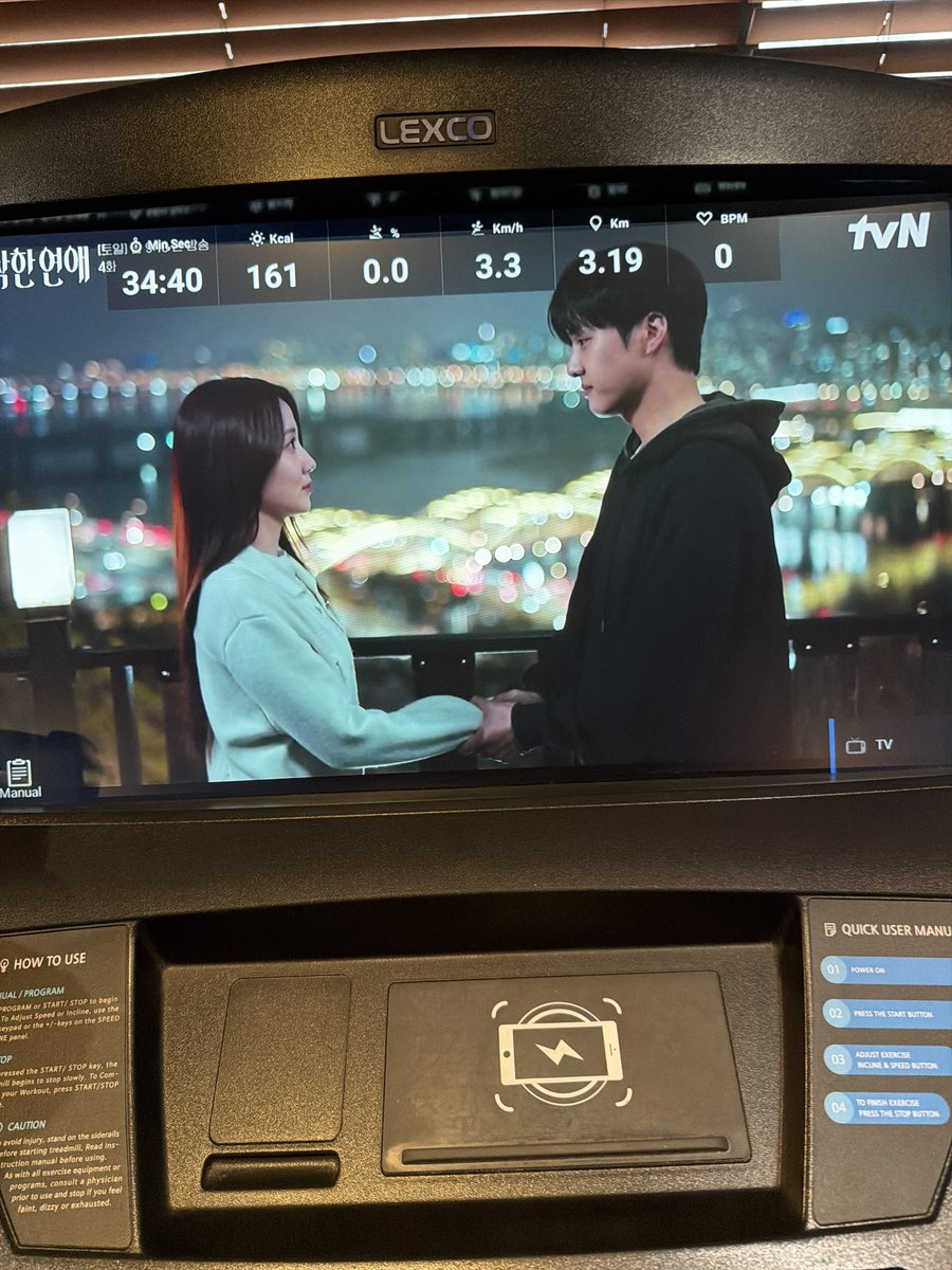 yonizang's tweet photo. 귀여운거 보고 먹고 마시고 운동하고 +드라마보러감 https://t.co/Qgyh3ipabP