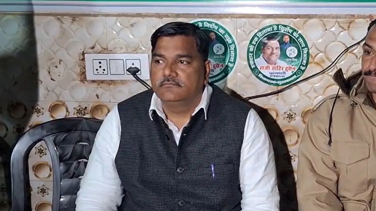Panther7112's tweet photo. Court awarded Life imprisonment to AAP councilor (former) TAHIR HUSSAIN .

Tooo less for killing and IB official https://t.co/YpohEcVDKX