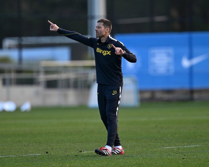 ENZOIZU's tweet photo. 🚨🗣️ Xabi Alonso:

“A player who always wants the ball is brave. A player who wants it under pressure is priceless.” #CFC https://t.co/Bnnw2dysbQ