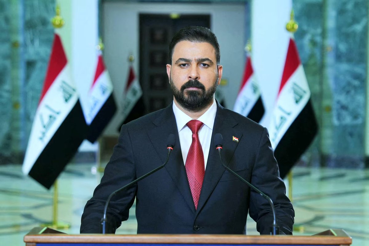 aminnasser76's tweet photo. 🔴 خاص
لا صحة لاي انباء واخبار متداولة عن تلويح رئيس الوزراء العراقي السيد علي الزيدي بالاستقالة، وجميع ما ينشر بخصوص ذلك عارٍ عن الصحة تماماً ، والغاية منه خلط الأوراق واضعاف موقف الزيدي امام سلسلة عوائق بعضها حقيقي والآخر مفتعل من قبل السماسرة واللصوص . https://t.co/0BKHgqCGpt