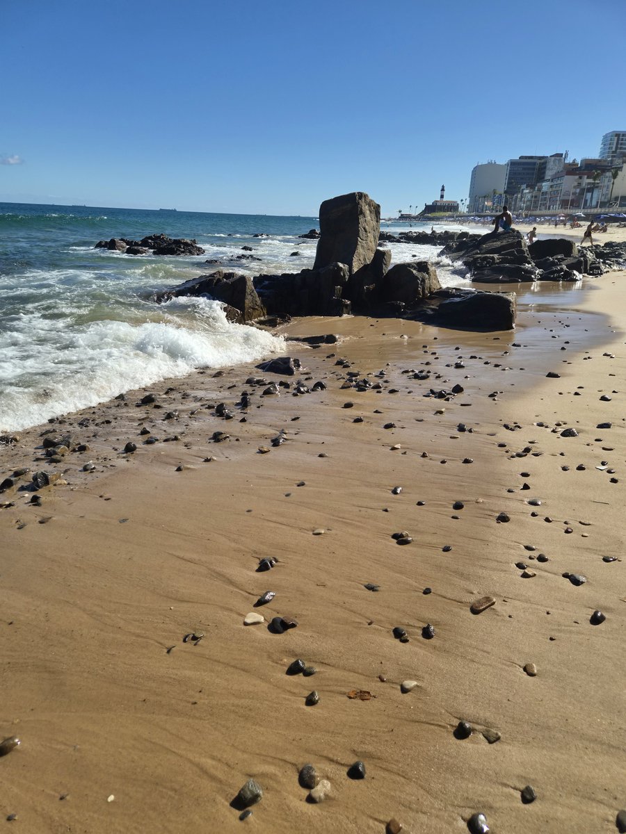 de_assis13's tweet photo. perto do mar
vibrando de amor,
me sinto tão inteira... https://t.co/T01TTwQQxn