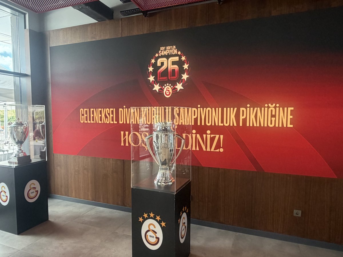 Gala1905's tweet photo. Geleneksel @GalatasaraySK Divan Kurulu Şampiyonluk Pikniği https://t.co/YyFrI8F245