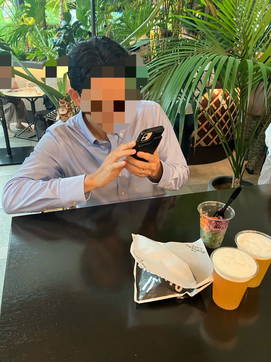 tmng753's tweet photo. miredoのweekend lounge、これが無料なのはすごすぎる（写真はS行政書士） https://t.co/jbq4e1W8mk