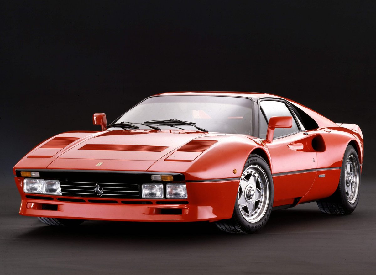AutoScout24es's tweet photo. 🏎️💨Ferrari 288 GTO: la historia del superdeportivo que cambió Ferrari🏁🏇

https://t.co/SJV8xo9so3 https://t.co/qgXEHBJXBd