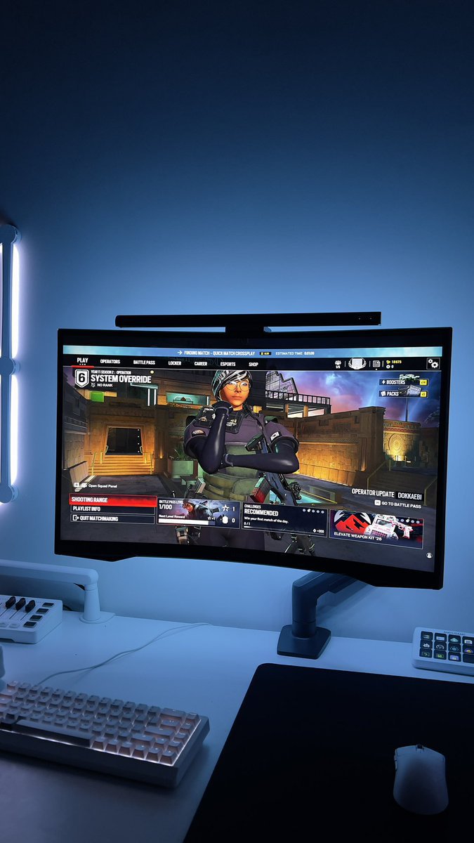 realameerdev's tweet photo. Gaming setup https://t.co/Cv310fO6Lt