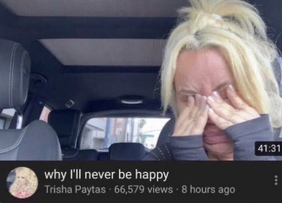 glittzangel's tweet photo. complaining about my weight whilst simultaneously not changing my eating habits or doing any exercise whatsoever https://t.co/IUAJvJxthn