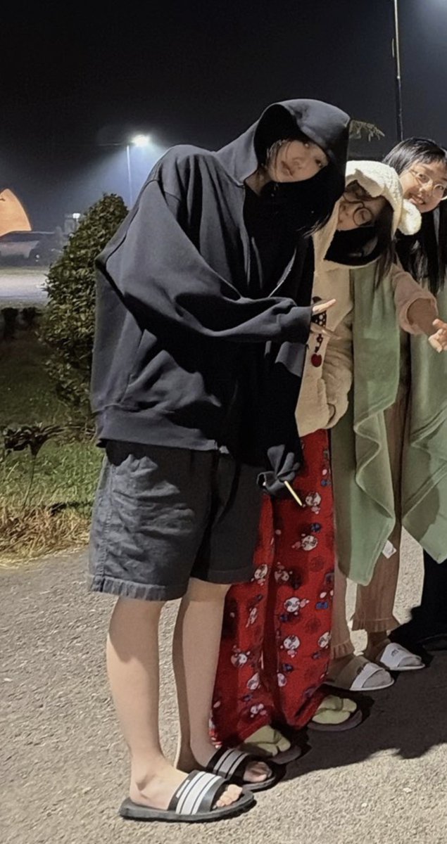 _DomLica's tweet photo. Oline 😭😭 https://t.co/9VSyYWx1ou