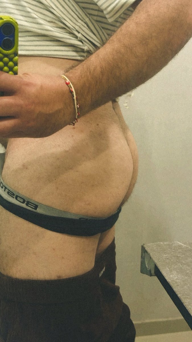 giovasan82's tweet photo. 🍑 buenos días 🍑 https://t.co/vcYb8kGRfu