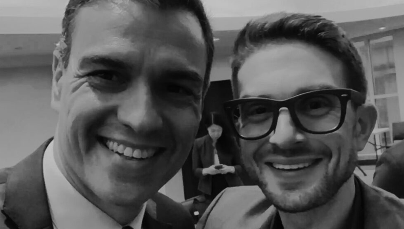 SaltyGoat17's tweet photo. This is Pedro Sánchez, the current Prime Minister of Spain

The little weasel on the right is Alex Soros

Is what's happening in Spain starting to make a little more sense now? https://t.co/B8kfv1iDQ4