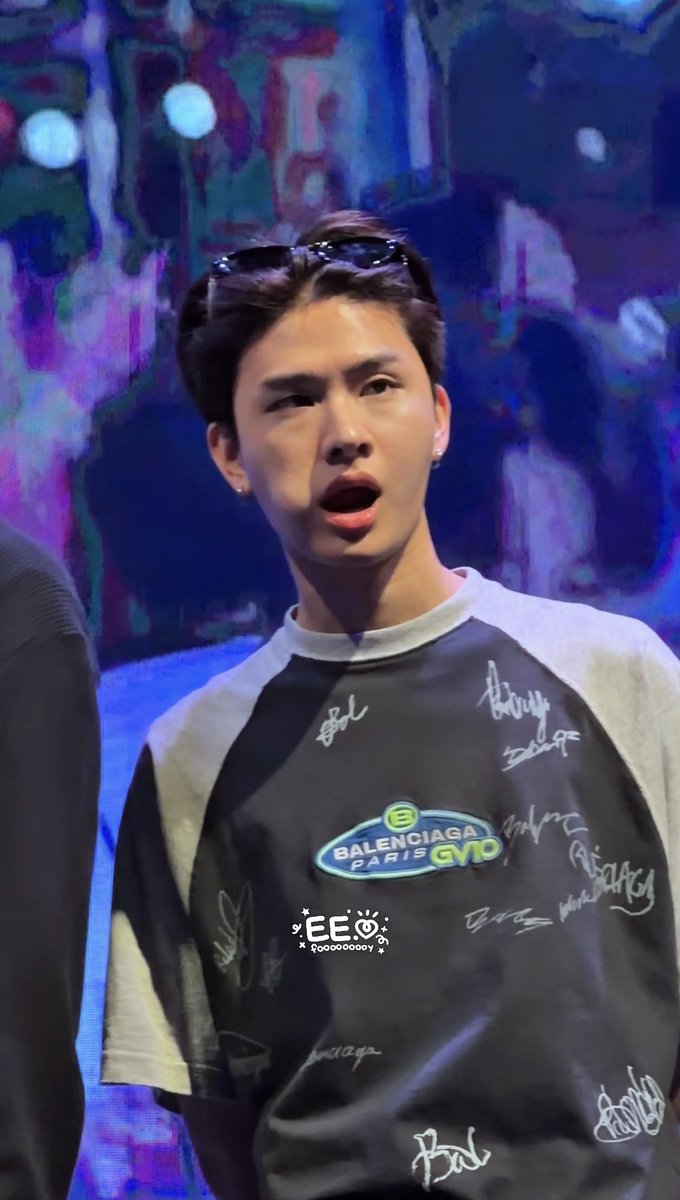 foooooooony's tweet photo. เฮียเกอร์ 1 เดียว ไม่ย้ายค่าย no. 1️⃣
#THAIchayanon
#Flex1045xBUS_รักมักยาก https://t.co/M1iXhqFz85