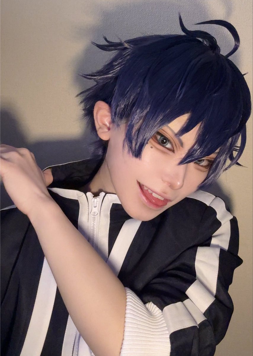 ra_an_sigu's tweet photo. ⚠︎cosplay┆🍑👹
⚠︎反転

初🔫くん
ようやくらせつの制服着た🔥
拾ってください https://t.co/Ya4pAvzBMC