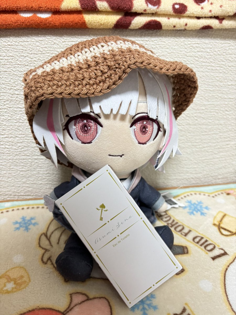 Chumo_01's tweet photo. あしゅみの香水届いた！！！
やっと使える！楽しみすぎ
明日早速お出かけする！ https://t.co/v86fJgbHb2