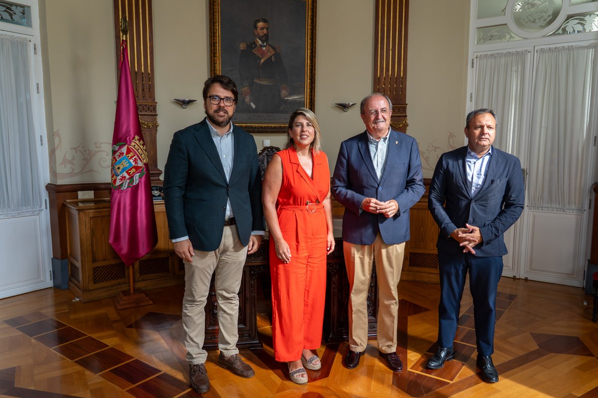 AytoCartagenaES's tweet photo. 💪Desde @AytoCartagenaES y @fremm_es impulsamos el inicio de las obras del Centro de Capacitación de Los Camachos antes de final de año.

🫱🏼‍🫲🏽La alcaldesa y el nuevo presidente de la patronal del metal acuerdan agilizar los trámites del complejo de referencia nacional que formará a más de 3.000 alumnos cada año💼.

https://t.co/6TTHZ6Rocn