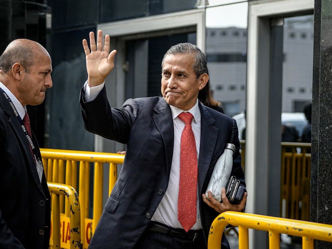 almaplustv's tweet photo. Tribunal Constitucional de Perú anula proceso penal contra Humala

El Tribunal Constitucional de Perú anuló el proceso penal contra Ollanta Humala por lavado de activos, y dejó sin efecto su condena de 15 años de prisión
https://t.co/U6gjGGTn9p https://t.co/6RgN23rHjD