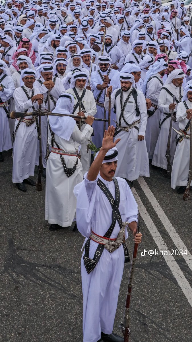 mohammed_111100's tweet photo. .
كرنفال شعبي عمري حجري جنوبي سعودي
مواصفات راقيه في كل شيء 
تنظيم اكثرمن رائع
زي موحدجميل مميز
مداقيل ترفع الراس
شعراءمبدعون
عرضه متميزه
العريس الشاعرالشاب عبد الله الشايب كفو ولولم يكن كذلك ماأجتمعت له كل هذه الحشودمن كل مكان  (بارك الله له)
بإختصارهذه المناسبه هي (حفلةالموسم) https://t.co/fWgO7TZhcT