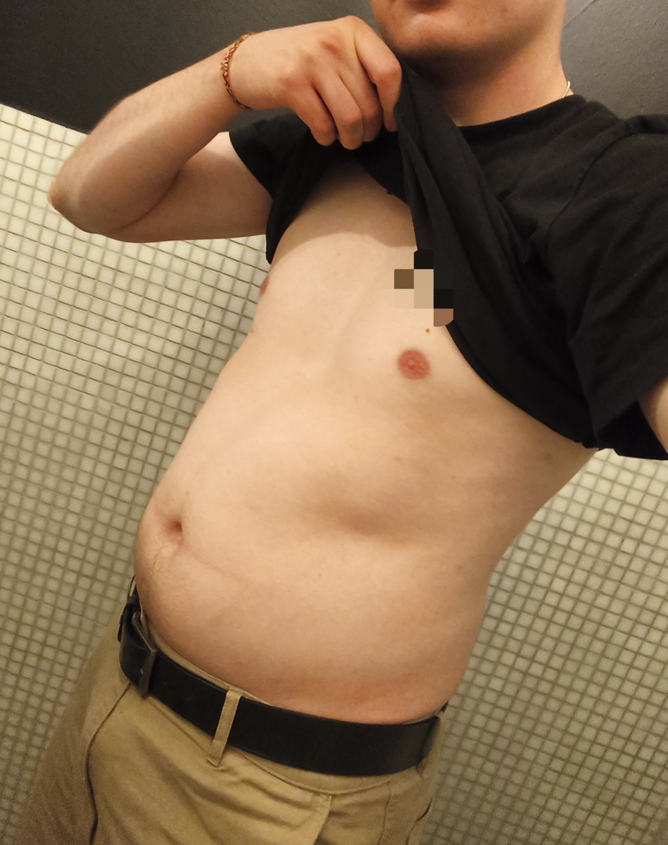 growing_twunk2's tweet photo. The Netherlands are keeping me full 😮‍💨🔥
#grommr #gainer #musclegainer #belly #fullbelly #bloated #twunk #growth https://t.co/YIqr28Mydp