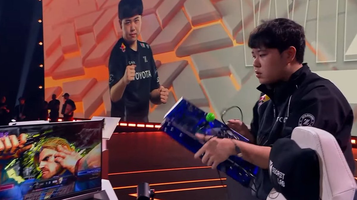 setsuetsu's tweet photo. 村長WIN!!
#CPT2026 #カプコン #CPT #higuchi #アキロゼ #ガイル村 https://t.co/hEIl261YbR