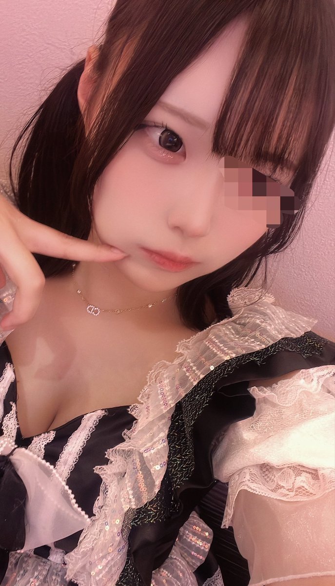 sy_missnote's tweet photo. 花火大会に行く相手なんていない皆さんこんにちは。にじまで🙂‍↕️🙂‍↕️ https://t.co/Bz1IF9v3Yv