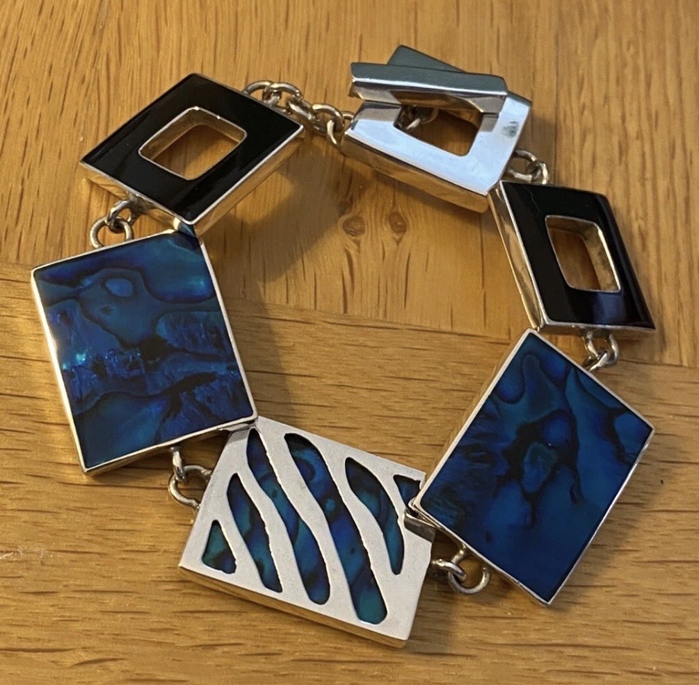 Vintage0Antique's tweet photo. Check out #Exceptional 925 #Sterling #Silver #Abalone #Shell #Enamel Panel Chain #Toggle #Bracelet https://t.co/vBlkSzL369 #eBay via @eBay_UK https://t.co/X6vEJxX5ab