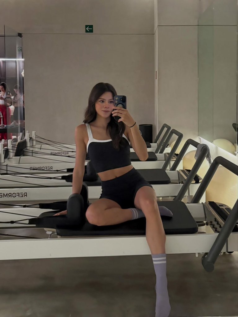 Diorgirlx's tweet photo. Fitness is self-care in motion https://t.co/y8E9O4AG3n
