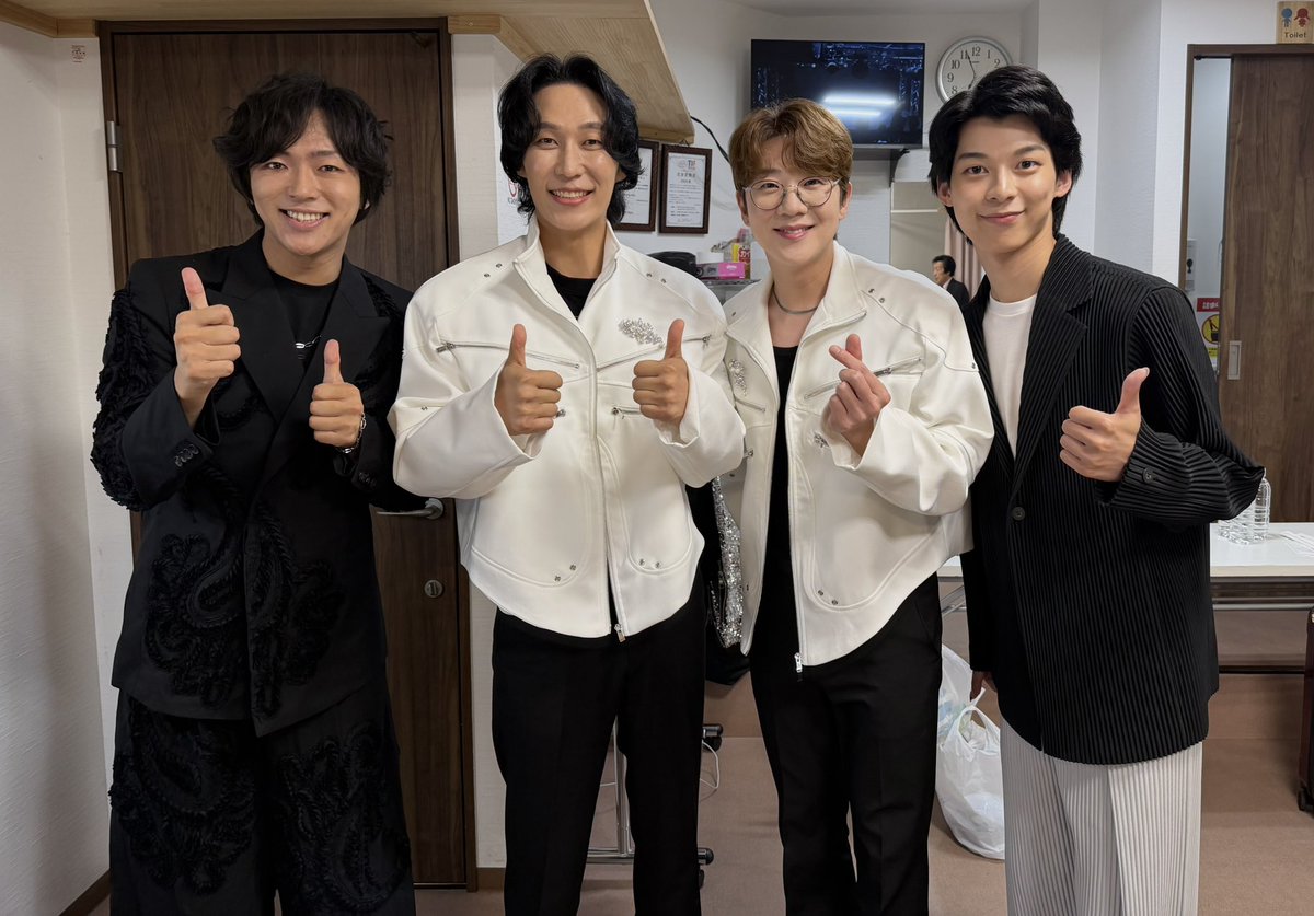 __sodboy's tweet photo. 楽しすぎた2日間でした──────⟡.·
今日は姫路で
#岡本幸太 さん
#3MEN さんとのトリプルLIVEでした🎤
沢山の応援を頂きありがとうございました✊🏻
明日は鈴木楽器店でCP
明後日は大阪で #カヨプリ となっておりますよ⭐️
#原田波人 https://t.co/eb1e547qvM