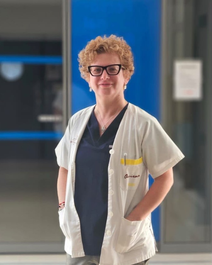 AreaUnoArrixaca's tweet photo. 👩🏽🏫🏥Otra compañera, la Dra. Caty de Paco Matellana, ginecóloga de la Arrixaca, consigue la plaza de profesor vinculado con la @medicina_um
Enhorabuena❗️ seguimos sumando docentes y clínicos para la mejor formación de nuestros futuros médicos. https://t.co/w6qkfC998P