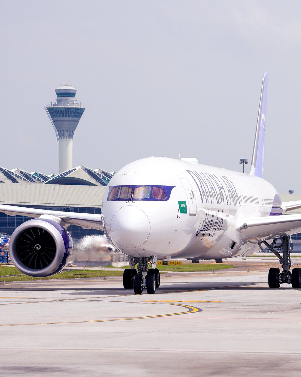 KLIA_my's tweet photo. Ahlan wa sahlan, Riyadh Air! 🇸🇦✈️🇲🇾

A warm welcome to KLIA as Riyadh Air launches its three-times-weekly service between Riyadh and Kuala Lumpur, operated with the Boeing 787-9 Dreamliner. Wishing you many successful flights and happy journeys ahead!

#MYairlinesstories #RiyadhAir #KLIA
