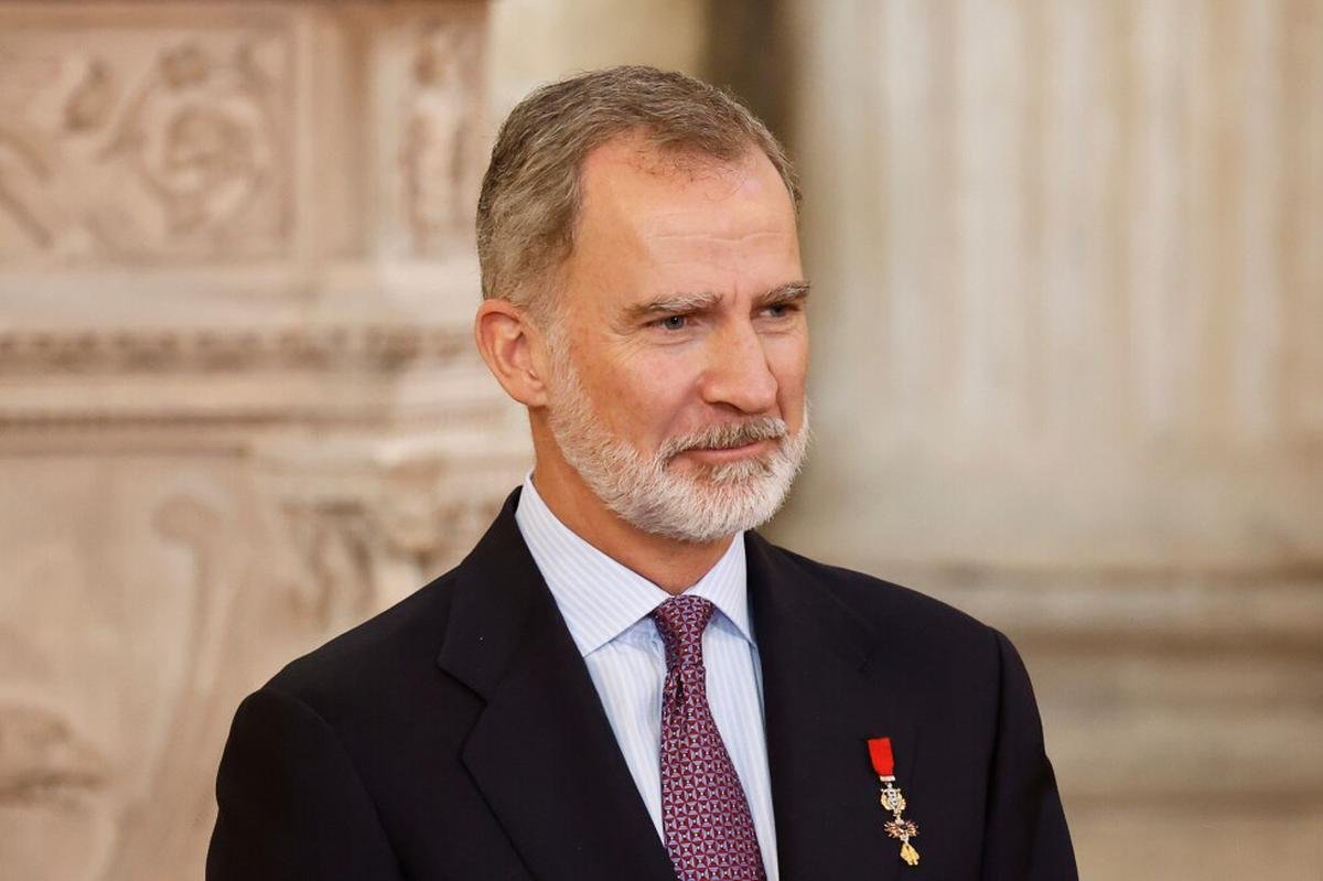 Encuestando's tweet photo. 📊 ¿Es el Rey Felipe VI una figura útil en la España de 2026?

🔄 SÍ
❤️ NO https://t.co/bYN3nSpPN8