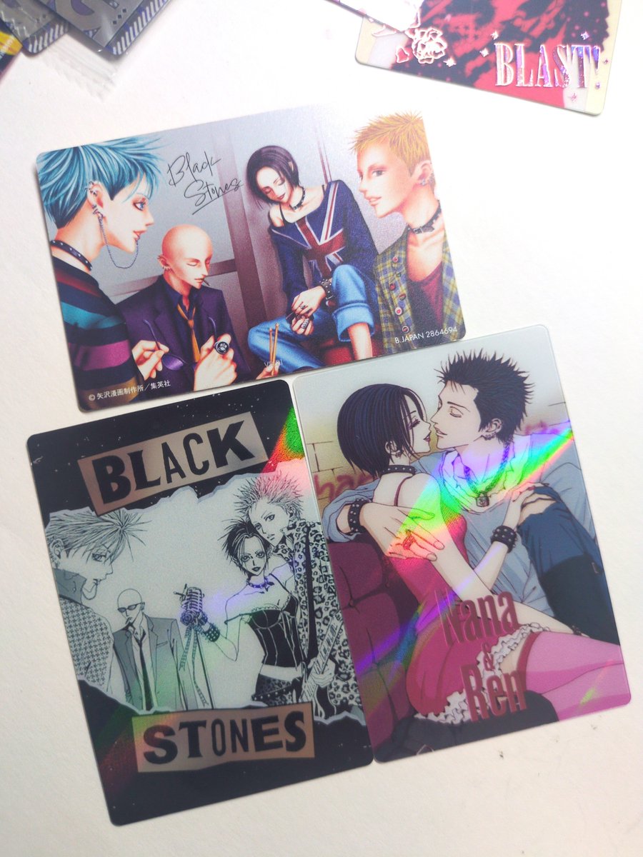 lv_hyde's tweet photo. NANAウエハース！！
どれも素敵♡
でも欲しいの出るまで頑張る😭 https://t.co/WhzVjKmwCU