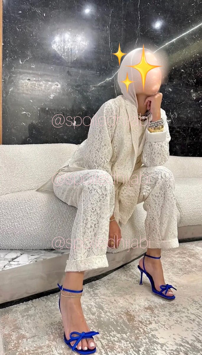 spoiledhijabi's tweet photo. Was würdest du tun , wenn ich so vor dir sitzen würde…… kniest du nieder? Küsst du meine Füße? Leckst du meine Sohlen? Leckst du den Boden, die meine Schuhe berührt haben? Alles was ich gerade genannt habe? https://t.co/oxKQB1gzlw