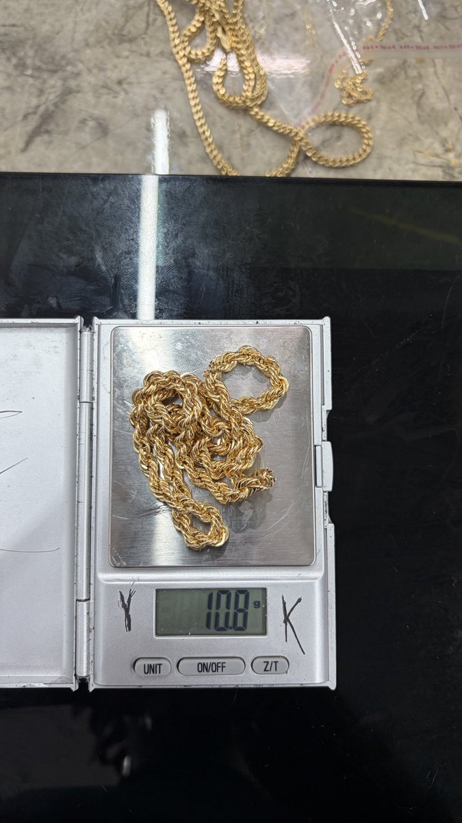 xo_dolph's tweet photo. 18KARAT NECK CHAIN
YELLOW GOLD 
10.8 GRAMS https://t.co/PWYJ5ufe0A