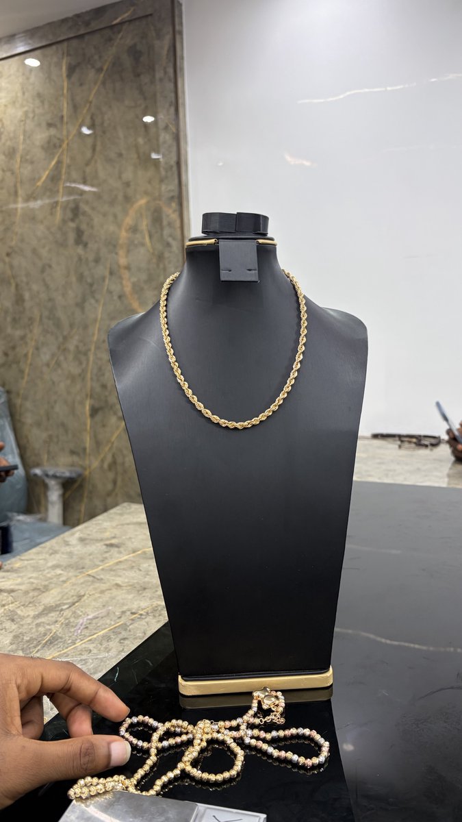 xo_dolph's tweet photo. 18KARAT NECK CHAIN
YELLOW GOLD 
10.8 GRAMS https://t.co/PWYJ5ufe0A