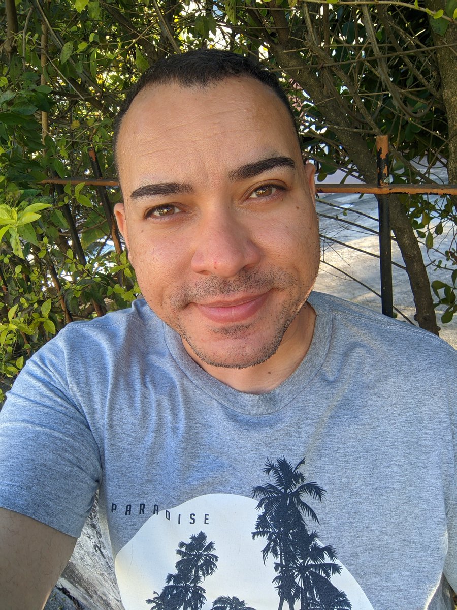 mahrcel_'s tweet photo. @odaradeverdade 38... Mas com carinha de 30 ☺️🤣 https://t.co/gpQo25Jw9w