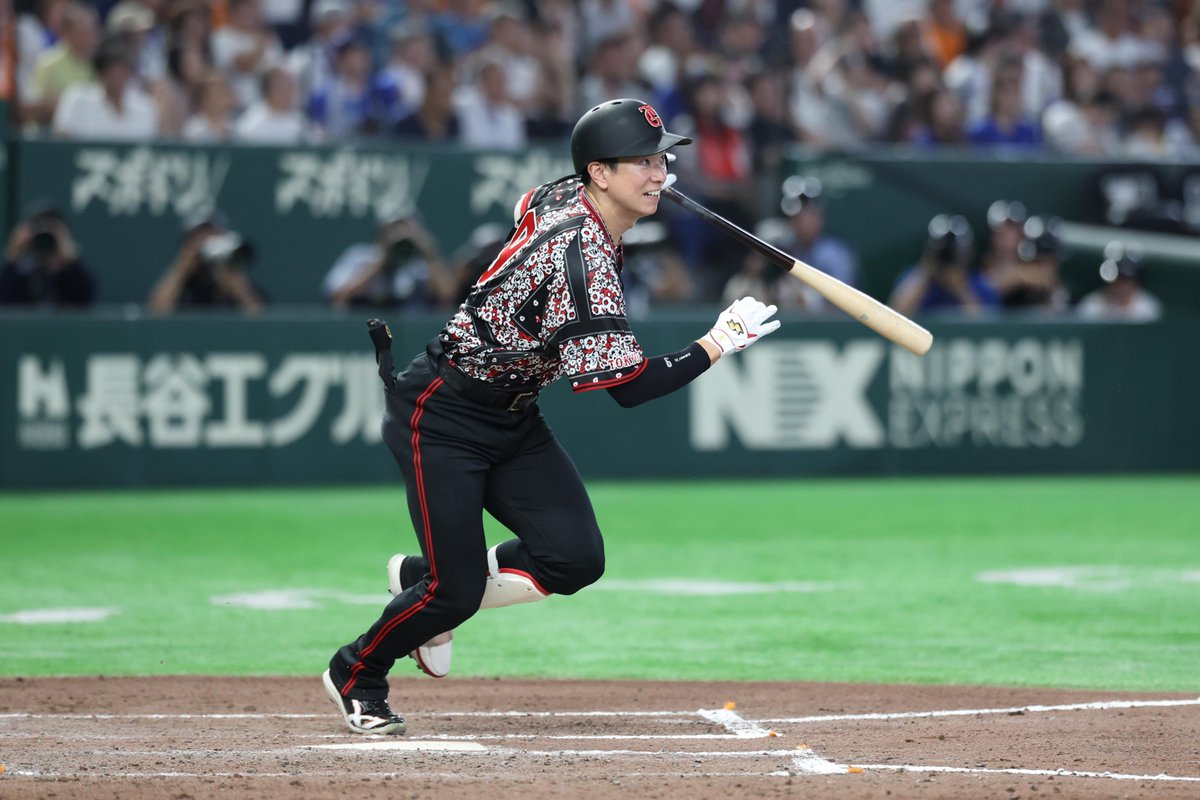 TokyoGiants's tweet photo. 【八回裏】巨人 3-0 DeNA

#松本剛 選手が右前安打を放ち、チャンスを広げる👍 https://t.co/VTUKlwDJOQ