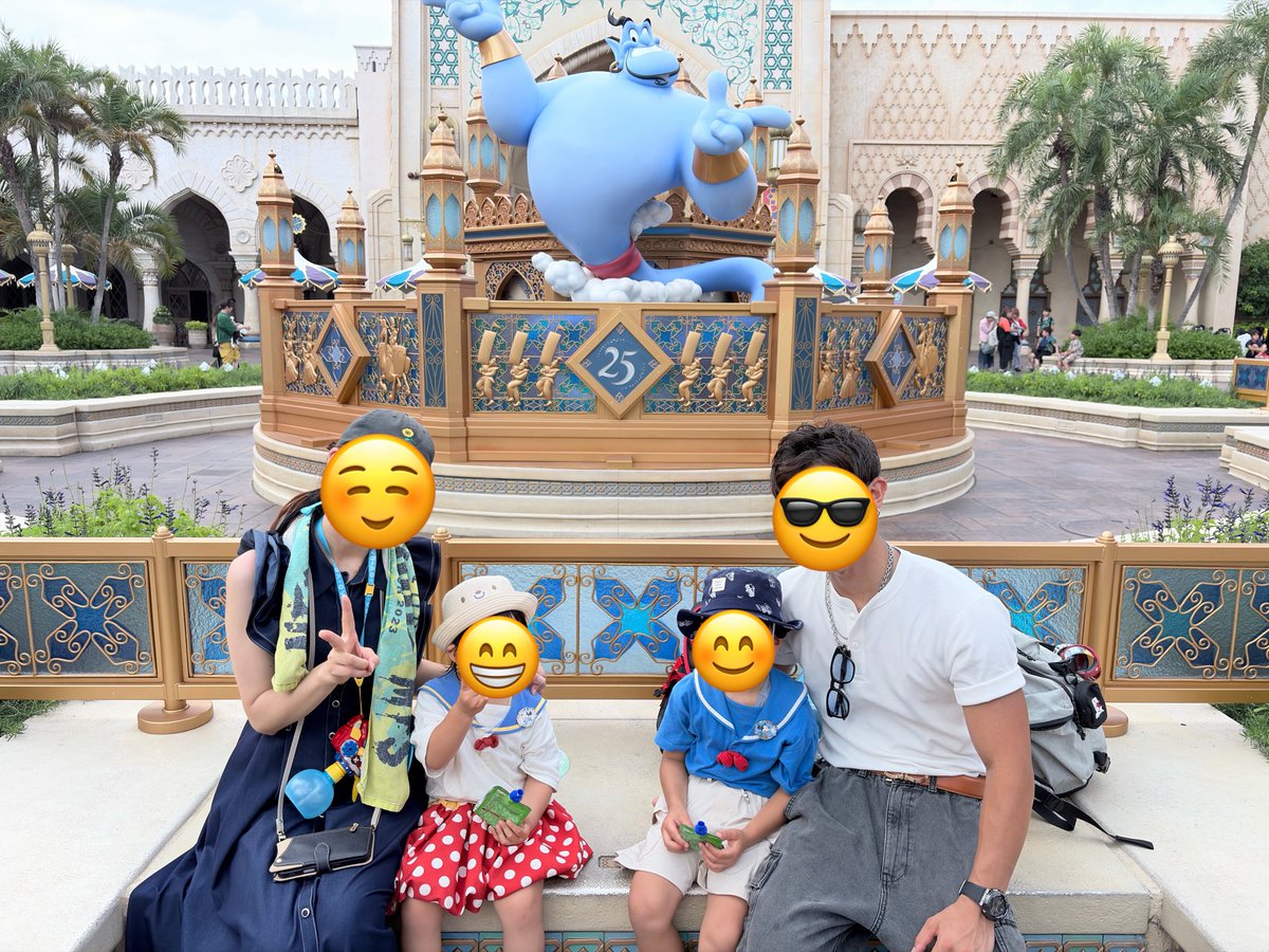 asahirogms's tweet photo. みなさんこんばんは🌆

今日もお疲れ様です♪

ってなわけで先週は家族サービスで子供達初のディズニーシーへ❤️‍🔥
夜までいて最高に楽しみました👏✨

そして本日はぼくが大好きなmarvelシリーズで、スパイダーマンが公開なので行ってきます🫡
本日は配信お休みで明日やりますのでよろしくお願いします🙇 https://t.co/VxPNQhZFCT