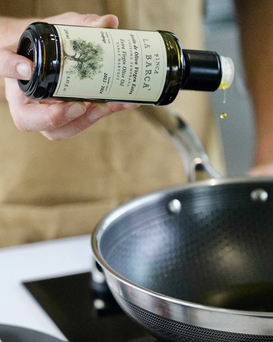FincaLaBarca1's tweet photo. ¡Aporta sabor a tus mejores comidas con nuestro espectacular AOVE Cosecha Temprana Finca La Barca!
-
Add some taste to your best meals with our spectacular Finca La Barca Early Harvest EVOO!
#FincaLaBarca #AOVE #EVOO #SpanishFood #gourmet https://t.co/y8D7GL5gVb