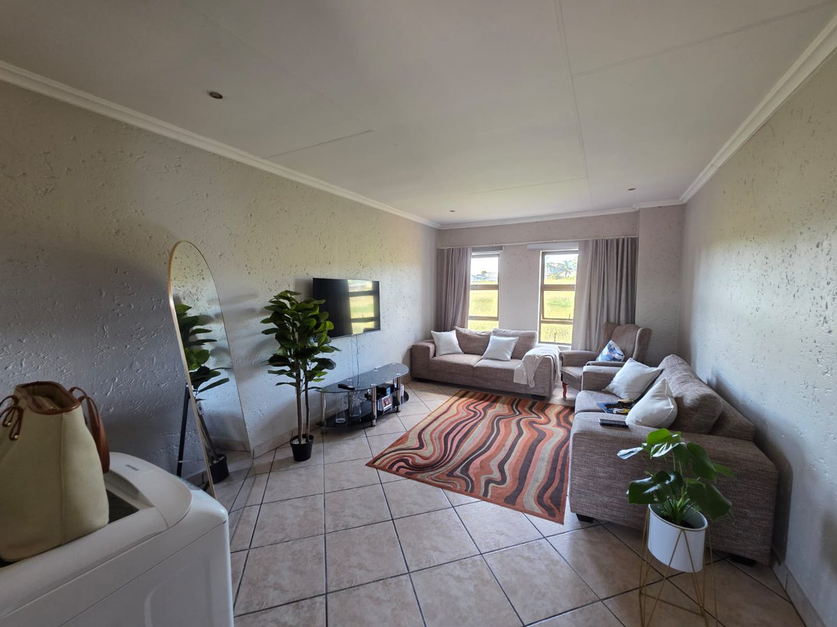 NydesProperty's tweet photo. https://t.co/YQtVj8cm9u

Looking for secure, low-maintenance, and comfortable estate living? 

#cytwoxmedia #teamwork #digitalmarketing #growthmindset #marketingstrategy #cytwox #RealEstateInvesting #propertyinvestment #realestateagent https://t.co/NopJxdyPSM
