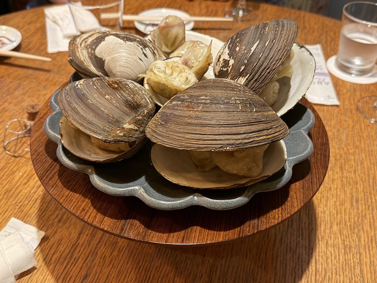 makoto_sanda's tweet photo. 今日はずっと面白い餃子を食べてる…… https://t.co/JRbWe3uXEO