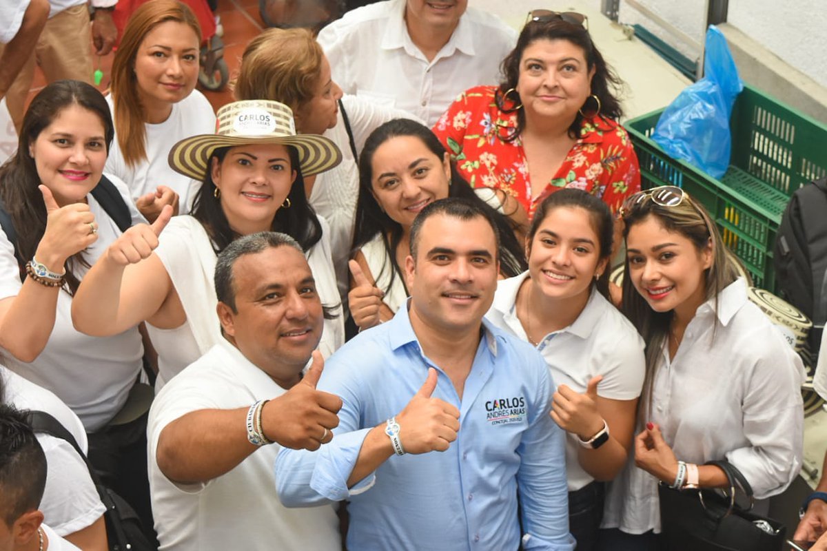 ADnoticias_'s tweet photo. Calientan motores en la U para las elecciones regionales de 2027. @soycarlosaarias concejal de Cali, propone consulta en el partido para escogencia de candidato para la alcaldía de la capital del valle https://t.co/F2LPYmdcSn