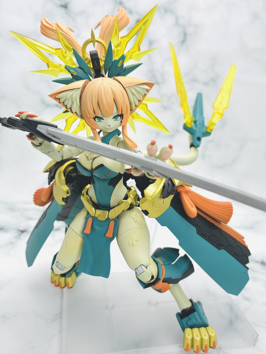 yoshi_figure's tweet photo. 皇巫カオマテラス 村雨  

完成しました！

けもプラとメガミデバイスをミキシングしました。
塗装の仕方が一般的な美プラと違ったり等、けもプラの可能性を感じて作っててとても楽しめました！

 #けもプラ
 #メガミデバイス https://t.co/K6nalsxYoJ