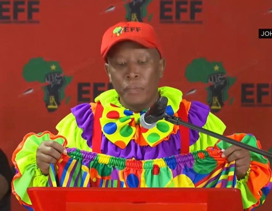 Leborams's tweet photo. Only this people take away and remember from #EFF gatherings is jokes, and music performance no serious things are ever said there #EFFPresser #EFFTurns13 https://t.co/RUtotVVLDW