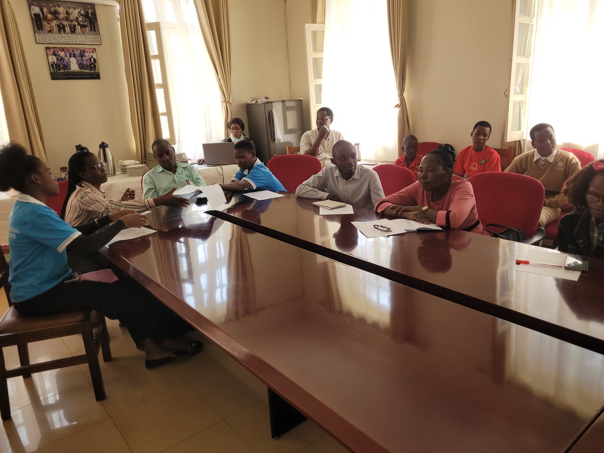 UniK_SL's tweet photo. The University of Kisubi (UniK) successfully hosted a dissemination meeting for partner schools to share findings and lessons from the 2025 Service Learning School Support Project.

The event brought together representatives from Kitala Primary School, Kitala Secondary School https://t.co/nUOjrJUbGv
