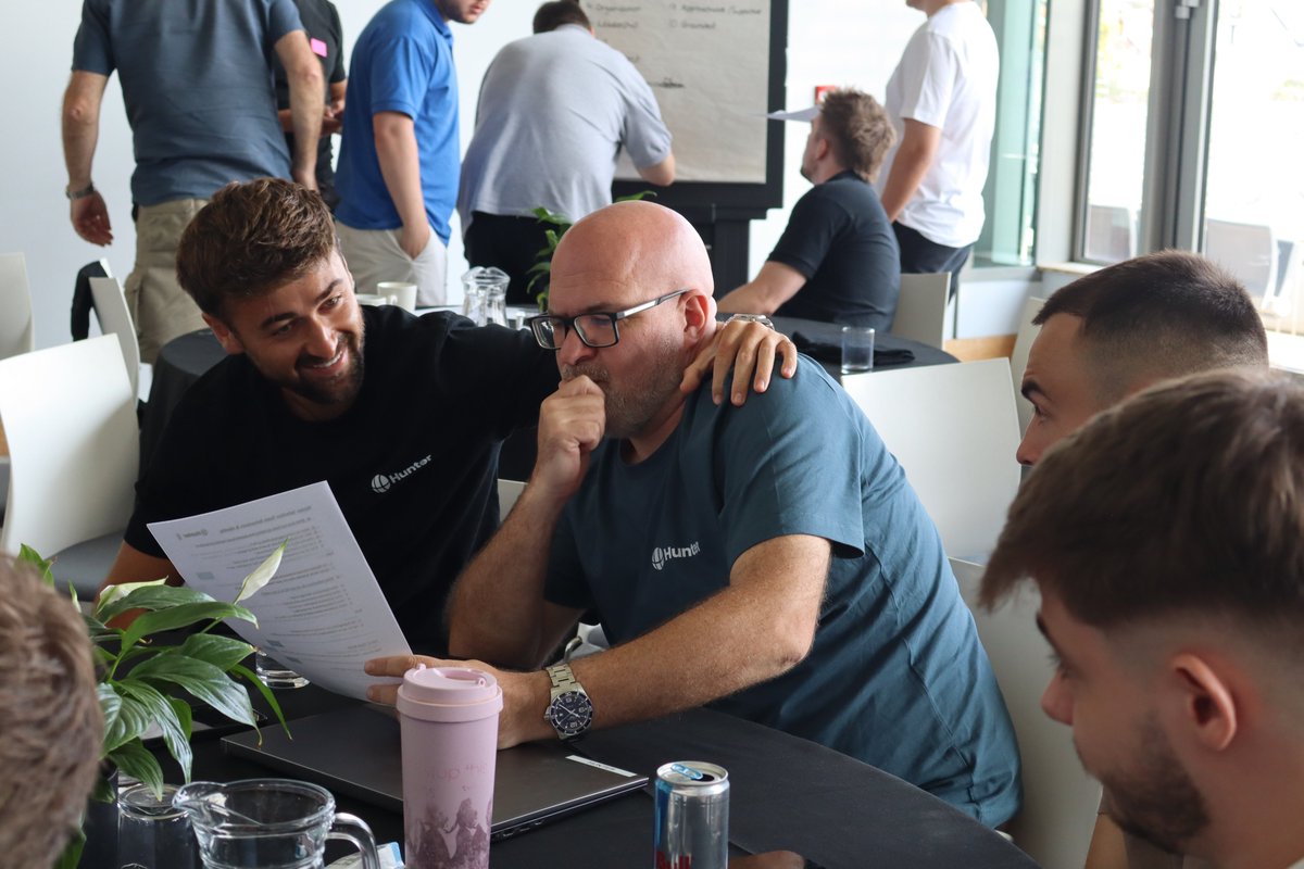 HunterSelection's tweet photo. The whole Hunter team enjoyed a great day at our H1 Sales Conference, reflecting on a strong first half and gearing up for H2.

Thanks to everyone who contributed, @Gloscricket for hosting, @ACFTeambuilding for the team activity 💪🏼

#SalesConference #Teamwork #Recruitment https://t.co/dx6VW3fZ31