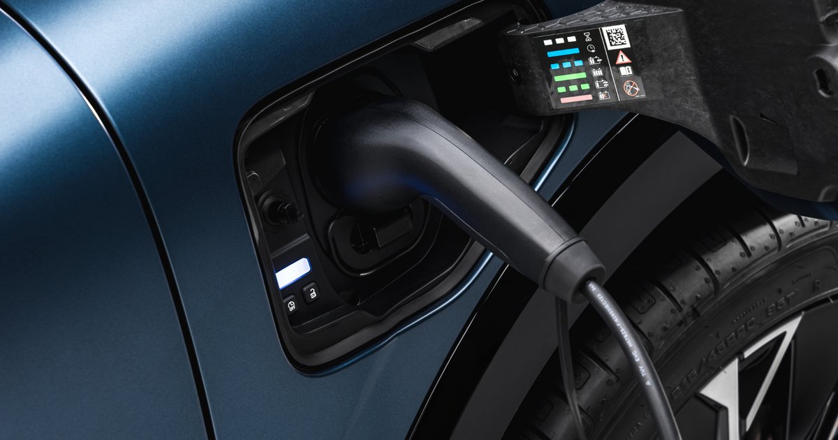 CARandDRIVERgr's tweet photo. Έρευνα-σοκ: Πόσοι ιδιοκτήτες EV θα επέστρεφαν σε θερμικό όχημα https://t.co/S0F3zaFwnN #news #CarandDrivergr https://t.co/nZk77OI4o5