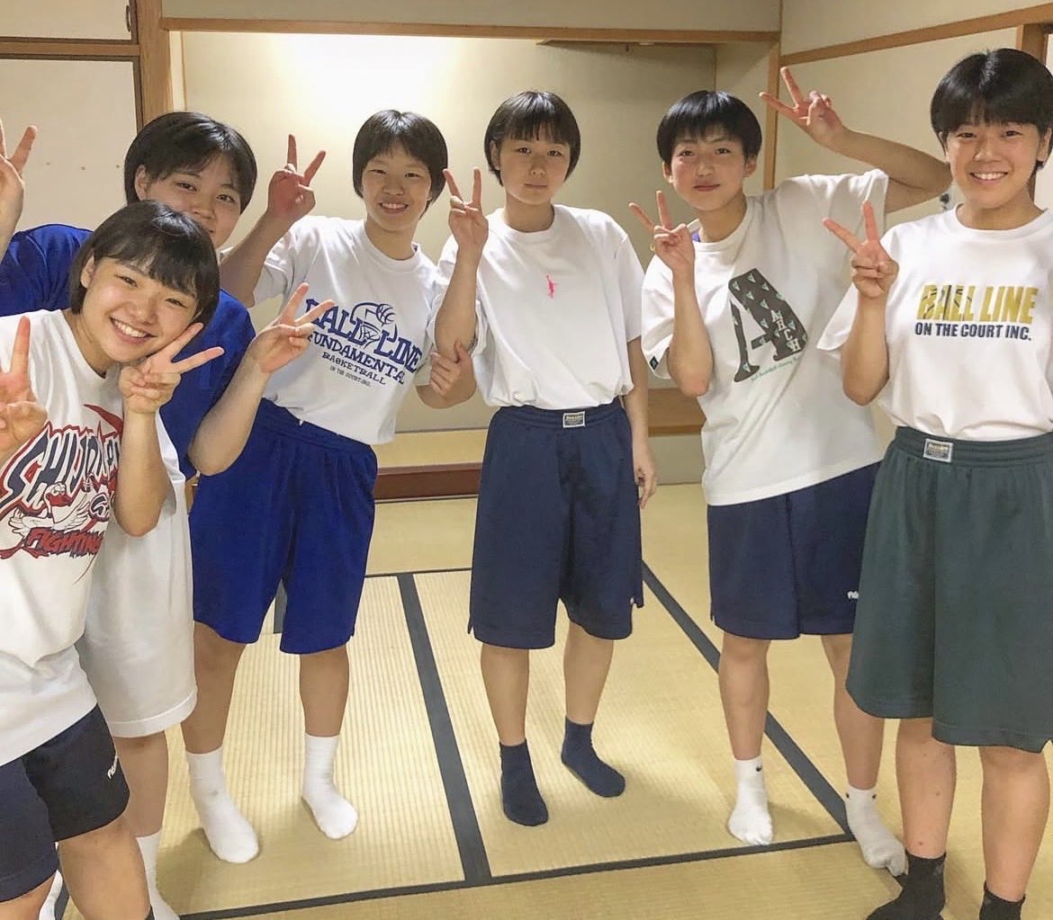 Kitanaso3iln's tweet photo. #靴下 #白ソ #黒ソ #足裏 https://t.co/m94R0X2jPQ