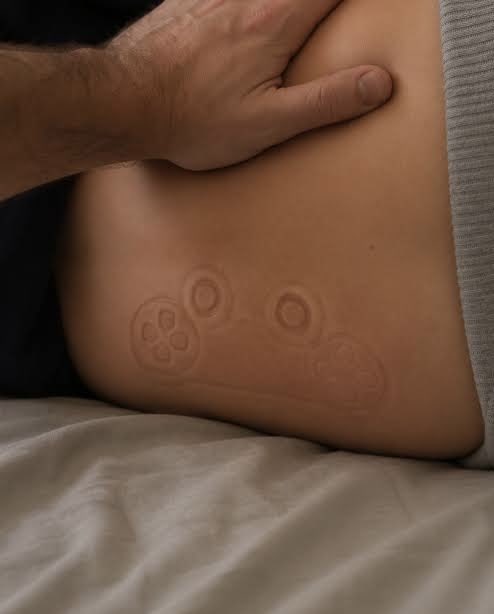 James315389's tweet photo. Scientists, please explain this, Why do 30-minute naps leave marks on my body, but 8 hours of sleep at night somehow don't? 😭😂 https://t.co/mvXUUjQVsz