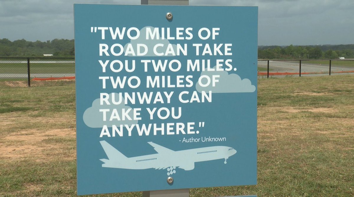 Queen_City_News's tweet photo. SPECTATOR SPORT ✈️  | Plane sightings send kids soaring at the @CLTAirport Overlook. @AbsoluteLe

👉https://t.co/r8WSAMVzkM https://t.co/wEpwLI0aF2