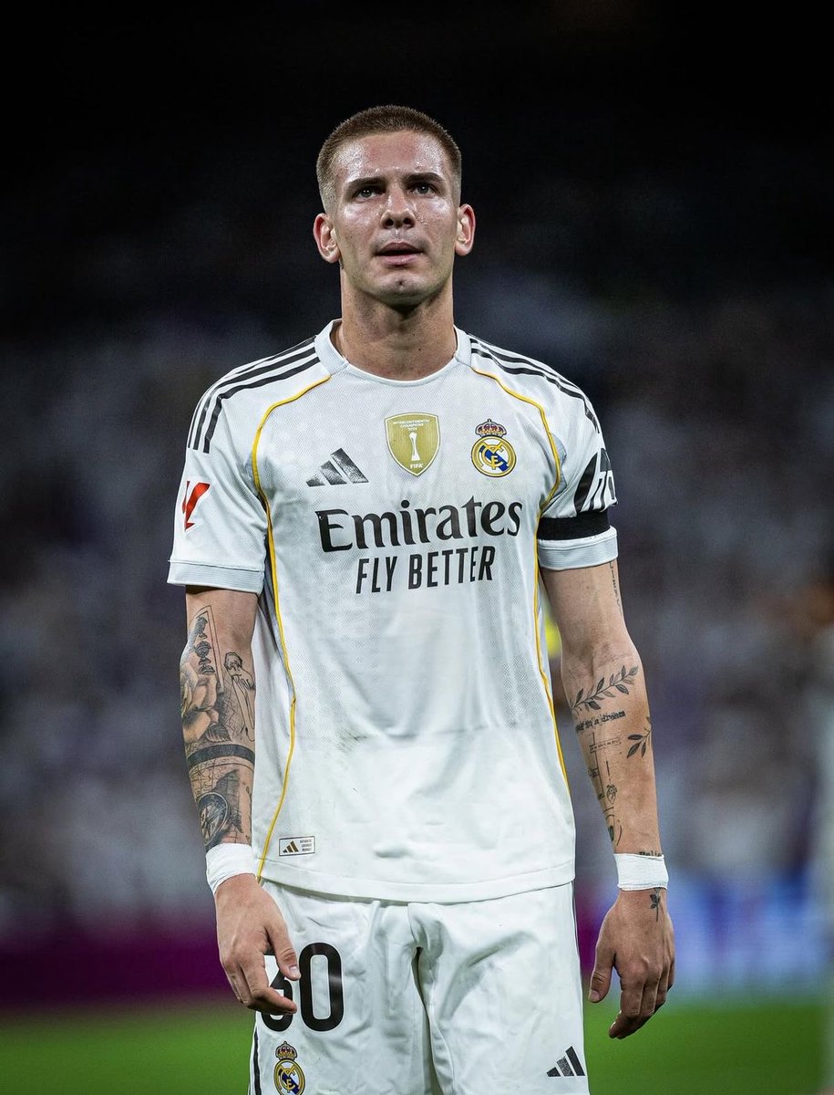 theMadridZone's tweet photo. 🚨 BREAKING: Franco Mastantuono is not in the squad vs Fiorentina because the club is negotiating his DEPARTURE.

It will be a LOAN. @benfeerr https://t.co/ywRewygN1y